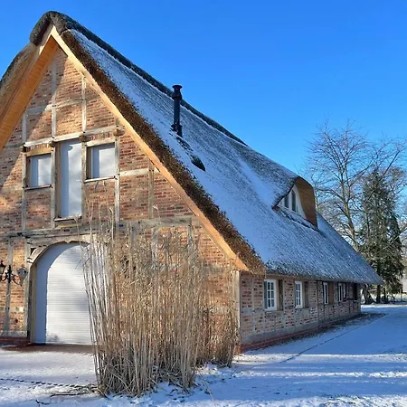 Holiday home 3 Bedroom Stunning In Sittensen Kalbe